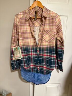 Aratta Mixed Plaid and Floral Button-Up Shirt in Pink, Green, Blue